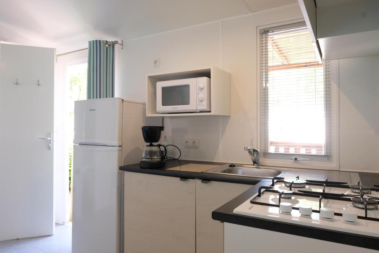 Happy Camp mobile homes in Camping Village La Masseria Gallipoli Esterno foto