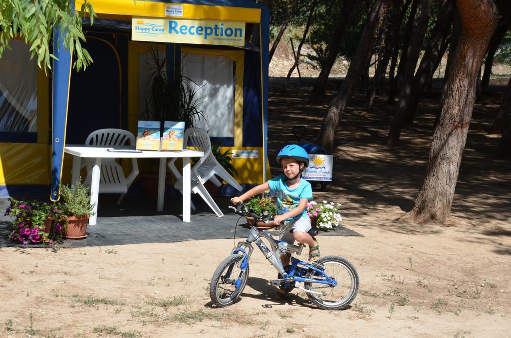 Happy Camp mobile homes in Camping Village La Masseria Gallipoli Esterno foto