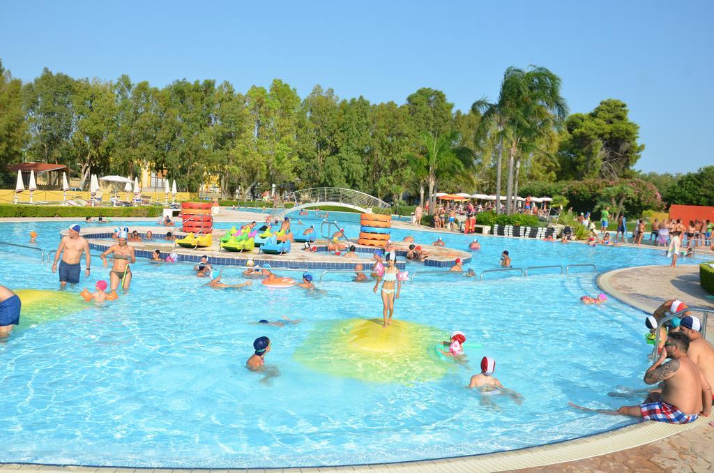 Happy Camp mobile homes in Camping Village La Masseria Gallipoli Esterno foto