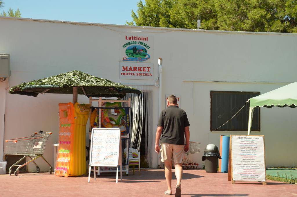 Happy Camp mobile homes in Camping Village La Masseria Gallipoli Esterno foto